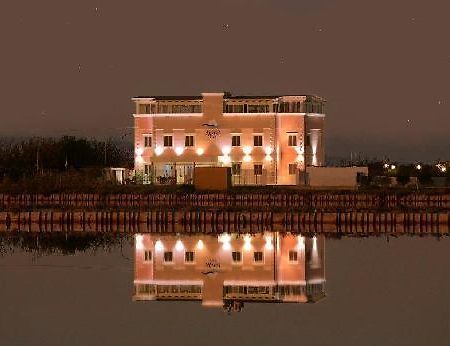 Hotel Belvedere Margherita Di Savoia Dış mekan fotoğraf
