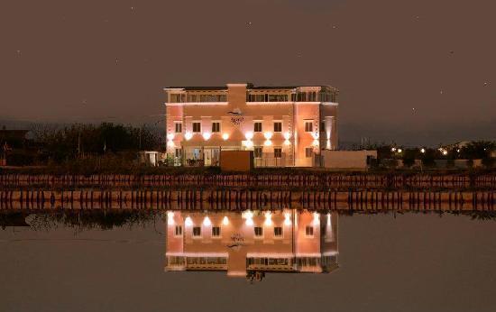 Hotel Belvedere Margherita Di Savoia Dış mekan fotoğraf